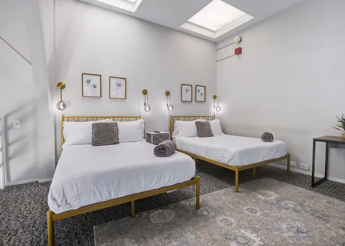 Sleep 25 - Huge Downtown Vintage Lofts, Balcony & Gym Apartamento Chicago