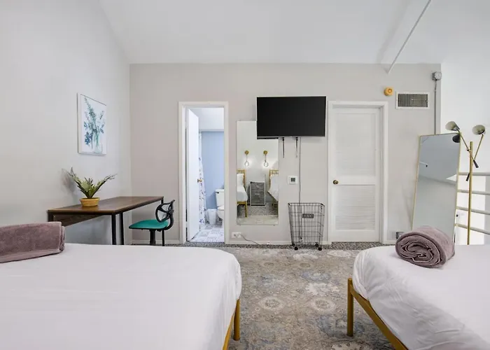Sleep 25 - Huge Downtown Vintage Lofts, Balcony & Gym Apartamento Chicago