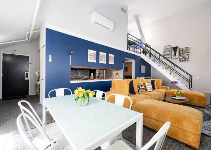 Sleep 25 - Huge Downtown Vintage Lofts, Balcony & Gym * Chicago