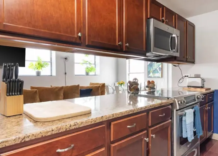 Sleep 25 - Huge Downtown Vintage Lofts, Balcony & Gym Apartamento *