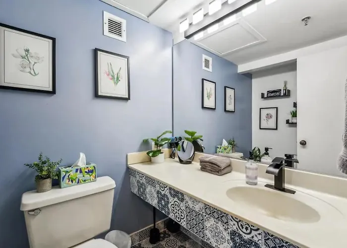 Sleep 25 - Huge Downtown Vintage Lofts, Balcony & Gym Apartamento