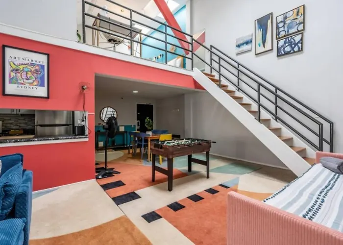 Sleep 25 - Huge Downtown Vintage Lofts, Balcony & Gym Apartamento *